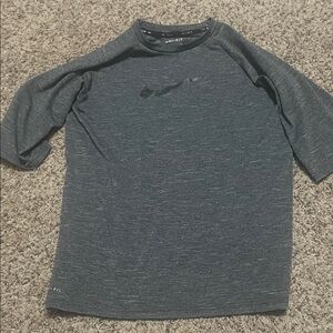 Nike Men's Charcoal Short Sleeve Tee